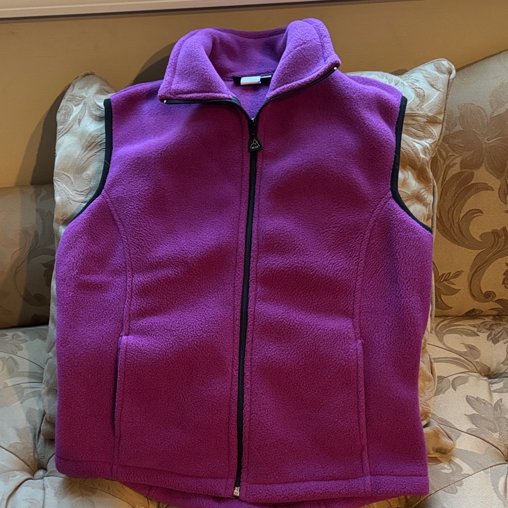 Women’s Fleece Vest
